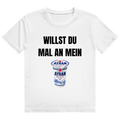 Schwarzes T-Shirt mit farbenfrohem AYRAN-Becher Motiv und Aufdruck 'WILLST DU MAL AN MEIN AYRAN'